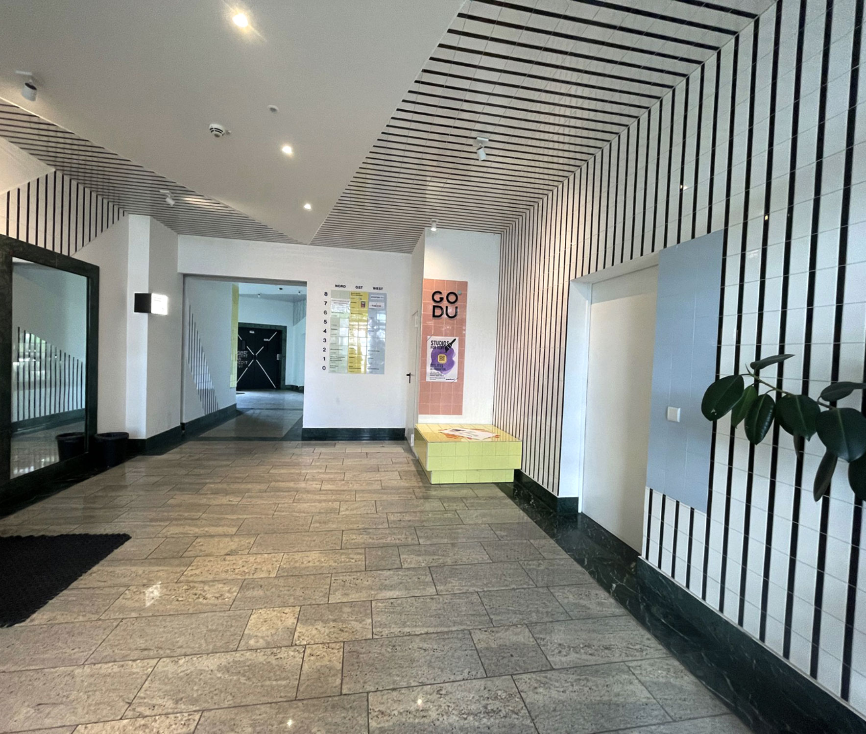 GODU Foyer und Gebäudeinterieur